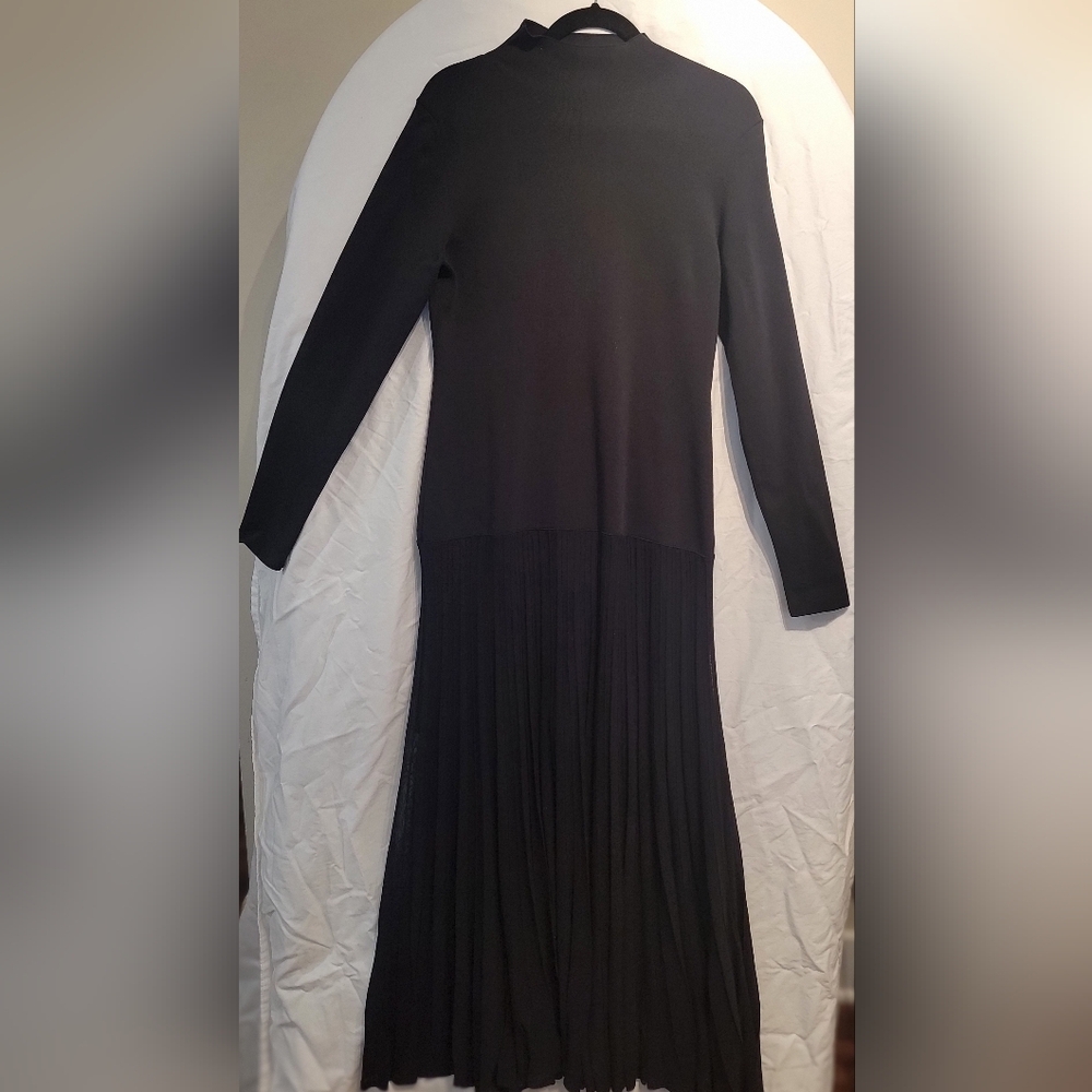 COS PLEATED KNITTED TURTLENECK MAXI DRESS  Elegant Black Long Sleeve Dress